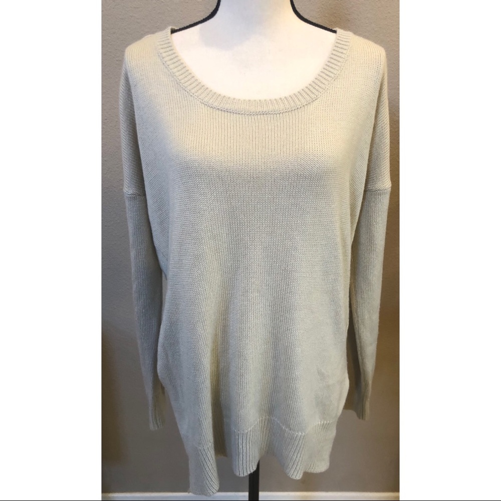 Chandelier Sweater size Small